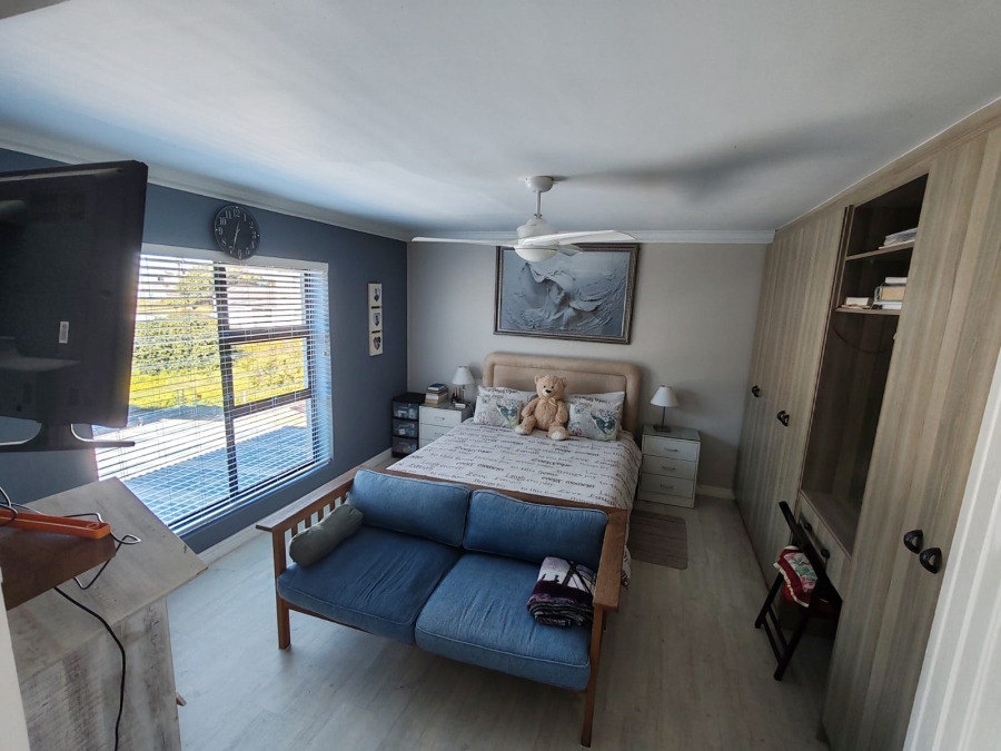 3 Bedroom Property for Sale in De Kelders Western Cape
